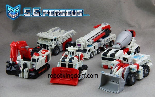 TFC Toys Exclusive Safe Guard Perseus Combiner In Hand Image  (3 of 22)